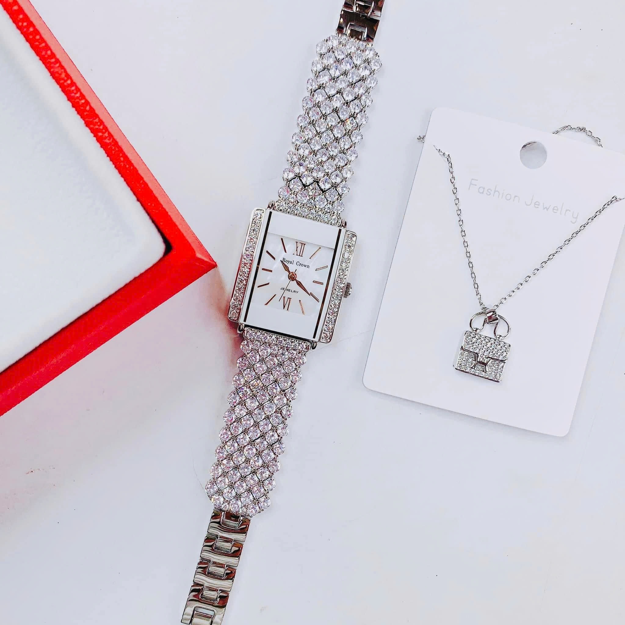 Đồng Hồ Royal Crown Mặt Chữ Nhật Trắng |Nữ Giới |Đính Đá |Dây Kim Loại Silver |Máy Pin (Quartz) |Size 27x30mm |donghogiatot.vn