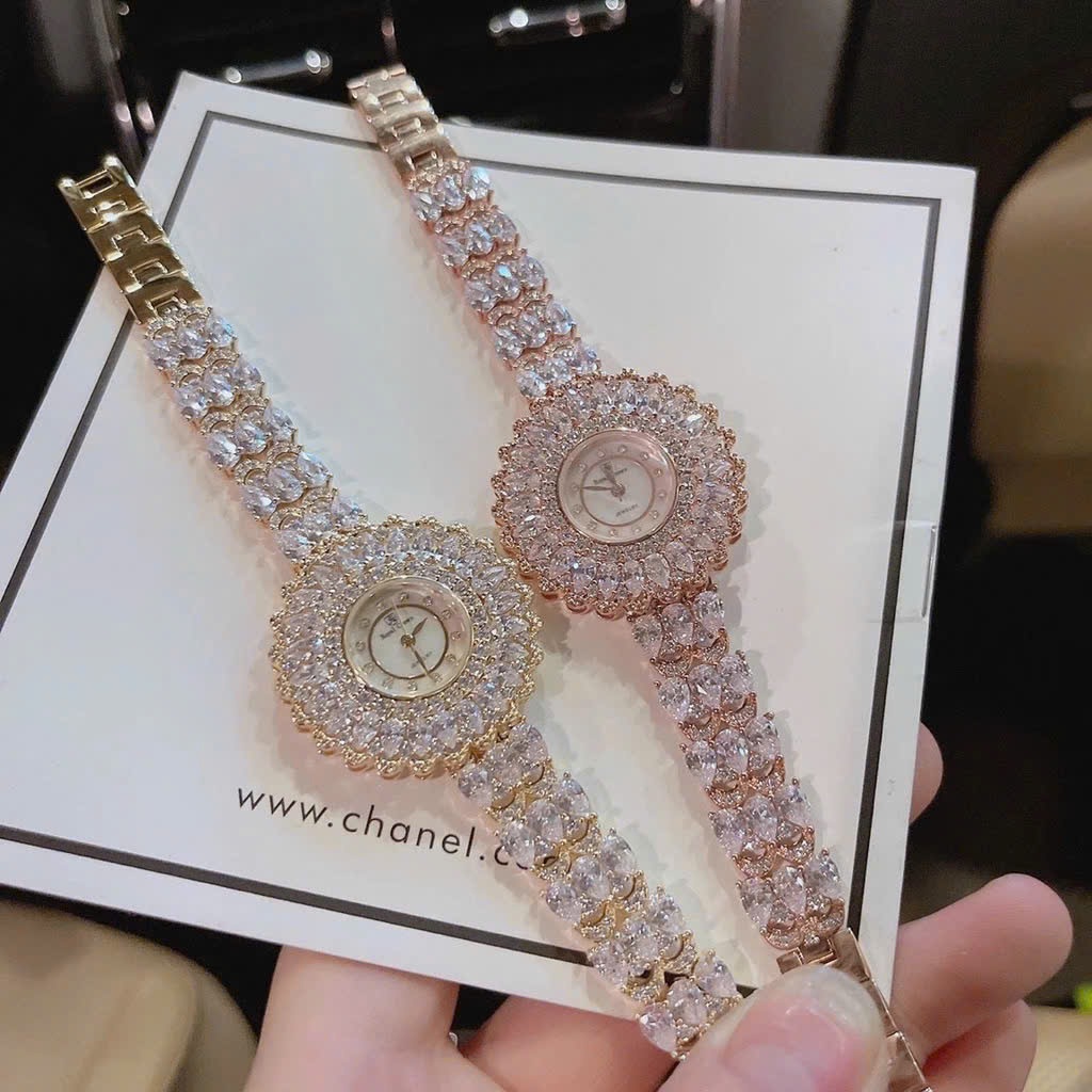 Đồng Hồ Royal Crown Mặt Full Đá |Nữ Giới |Bông Hoa |Lắc Tay Vàng Gold |Máy Pin (Quartz) |Size 36mm |donghogiatot.vn
