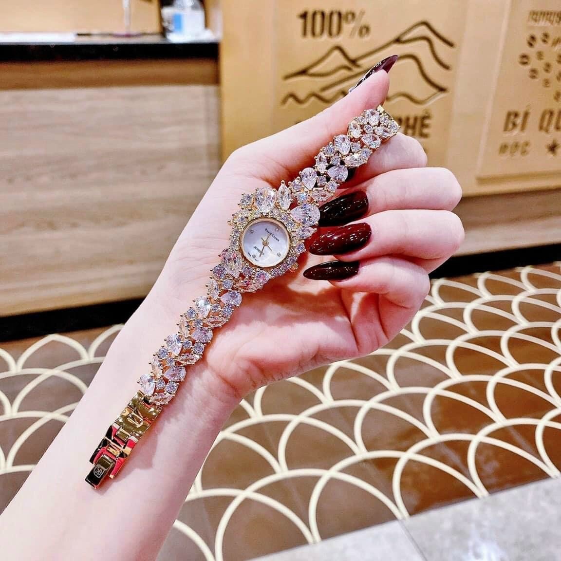 Đồng Hồ Royal Crown Mặt Khảm Trai |Nữ Giới |Đính Đá |Lắc Tay Vàng Gold |Máy Pin (Quartz) |Size 28mm |donghogiatot.vn