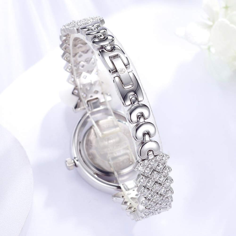 Đồng Hồ Royal Crown Mặt Oval |Nữ Giới |Số La Mã |Lắc Tay Đính Đá |Máy Pin (Quartz) |Size 32mm |donghogiatot.vn