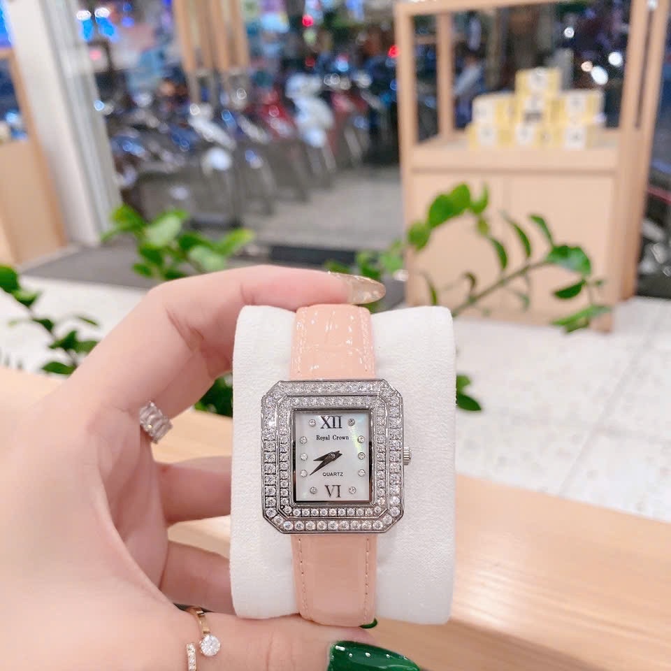Đồng Hồ Royal Crown Mặt Vuông |Nữ Giới |Đính Đá |Dây Da Hồng |Máy Pin (Quartz) |Size 34mm |donghogiatot.vn