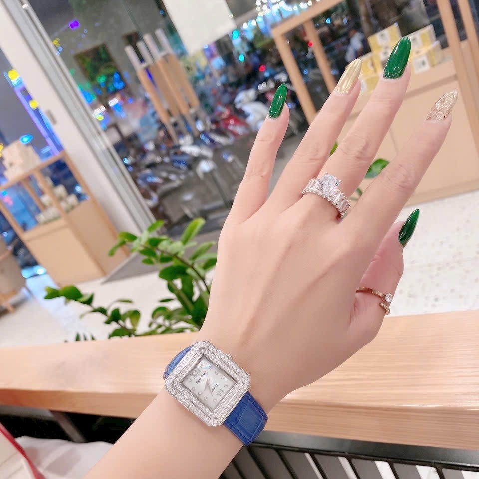 Đồng Hồ Royal Crown Mặt Vuông |Nữ Giới |Đính Đá |Dây Da Xanh Dương |Máy Pin (Quartz) |Size 34mm |donghogiatot.vn