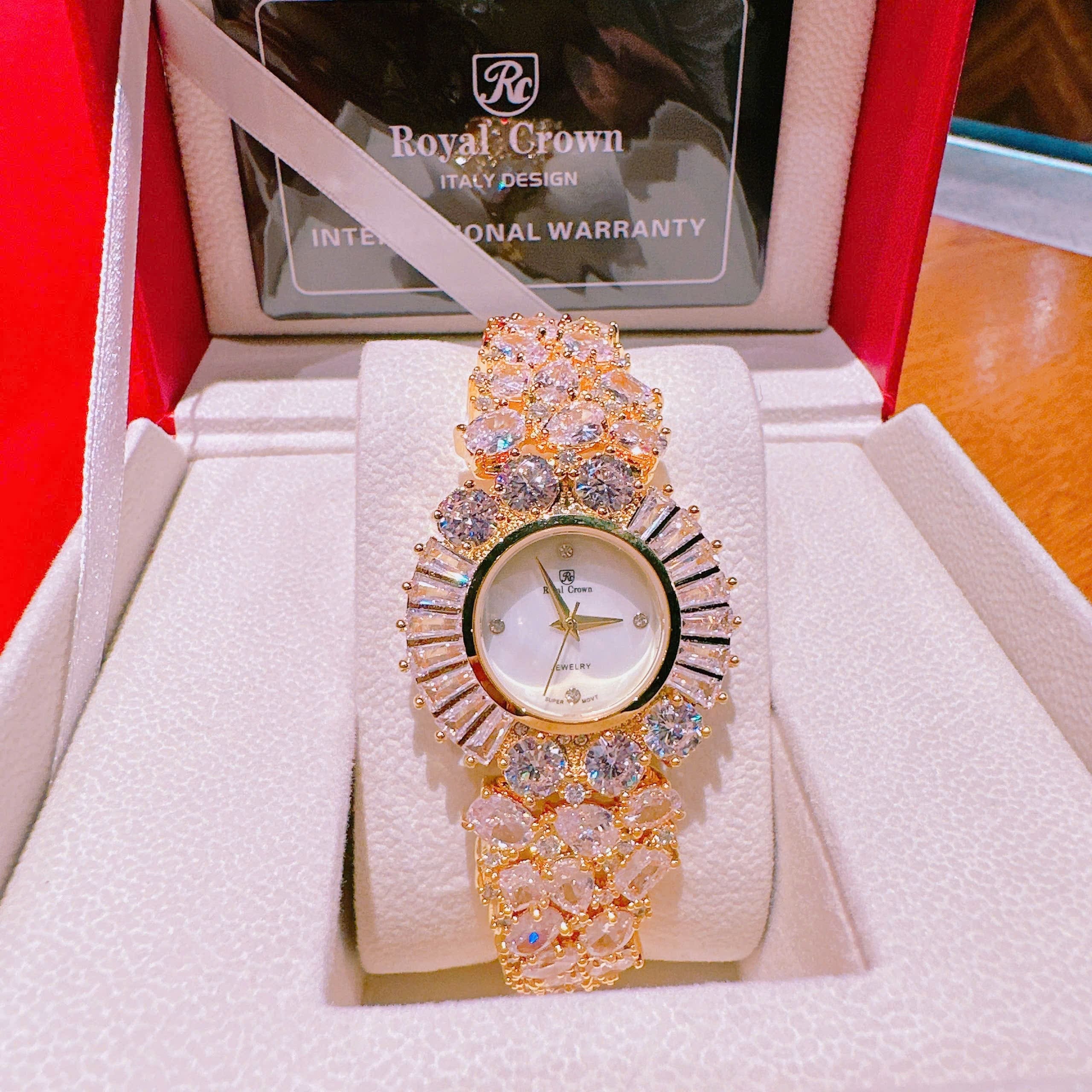 Đồng Hồ Royal Crown Mặt Xà Cừ |Nữ Giới |Đính Pha Lê |Lắc Tay Vàng Gold |Máy Pin (Quartz) |Size 34mm |donghogiatot.vn