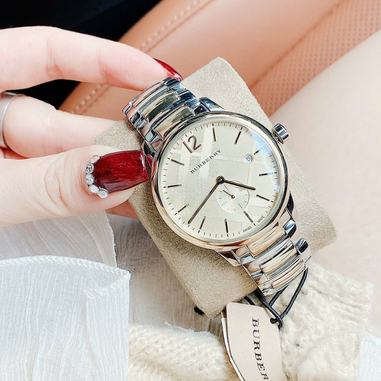 Đồng Hồ Burberry The City |Nam Giới |Mặt Tròn |Dây Kim Loại Demi Vàng Gold |Máy Pin (Quartz) |Size 40mm |donghogiatot.vn
