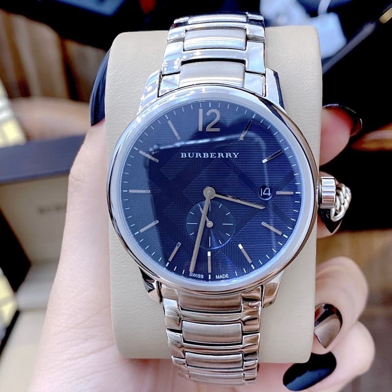 Đồng Hồ Burberry The Classic Round |Nam Giới |Xanh Dương |Dây Kim Loại Silver |Máy Pin (Quartz) |Size 40mm |donghogiatot.vn