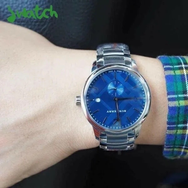 Đồng Hồ Burberry The Classic Round |Nam Giới |Xanh Dương |Dây Kim Loại Silver |Máy Pin (Quartz) |Size 40mm |donghogiatot.vn