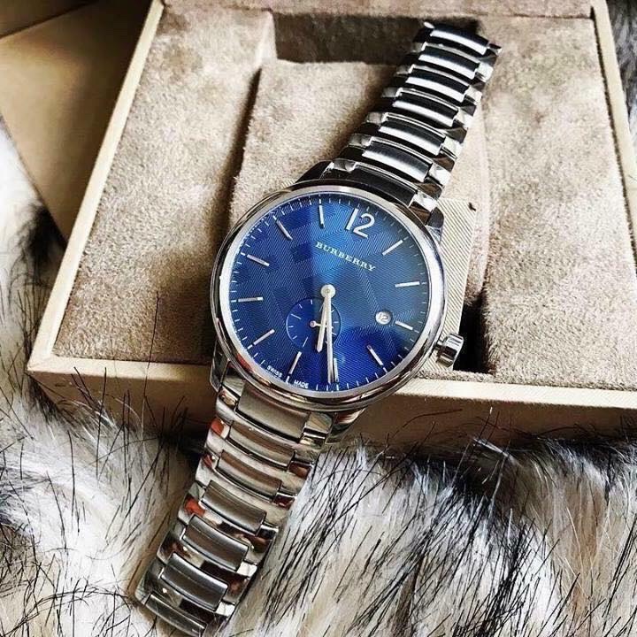 Đồng Hồ Burberry The Classic Round |Nam Giới |Xanh Dương |Dây Kim Loại Silver |Máy Pin (Quartz) |Size 40mm |donghogiatot.vn
