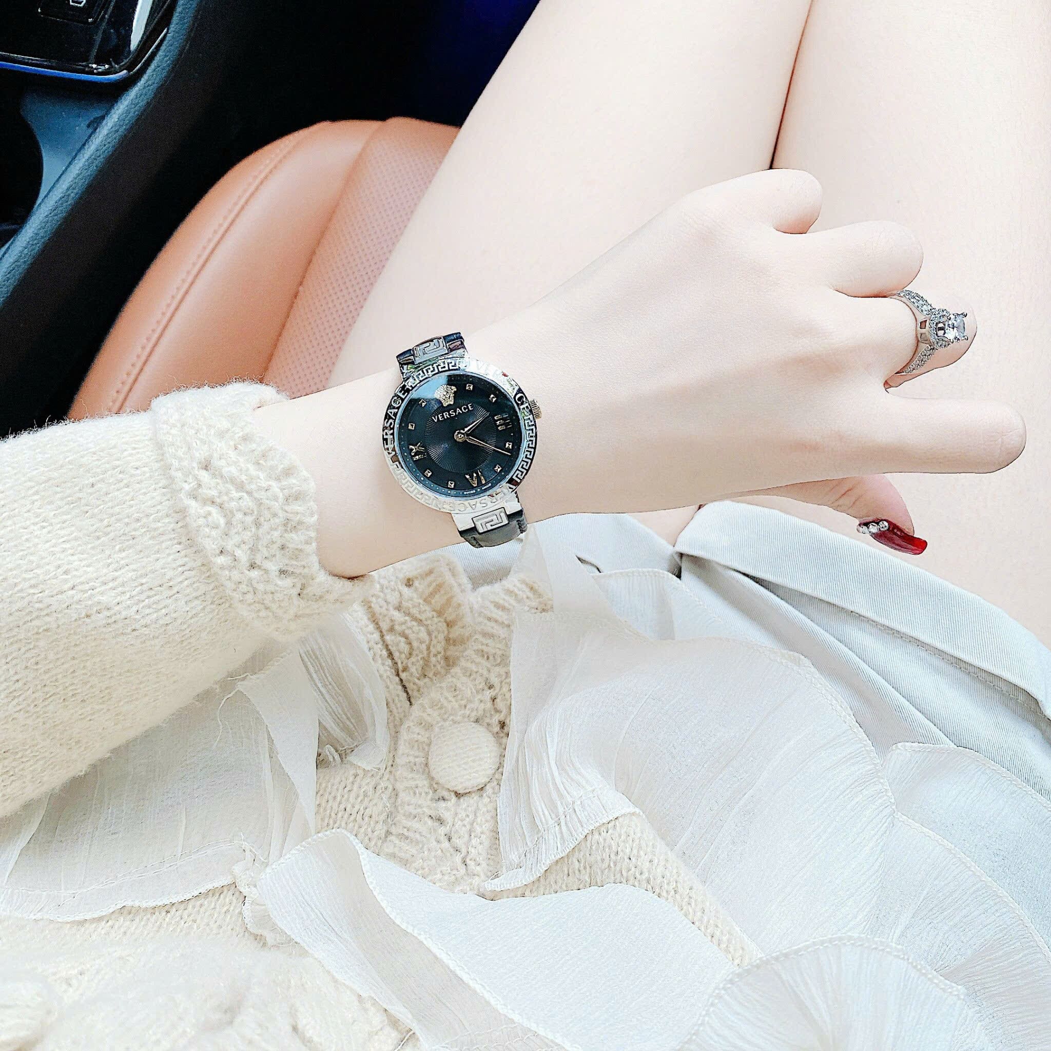 Đồng Hồ Versace Damenuhr Greca |Nữ Giới |Silver |Dây Da Màu Đen |Máy Pin (Quartz) |Size 36mm |donghogiatot.vn