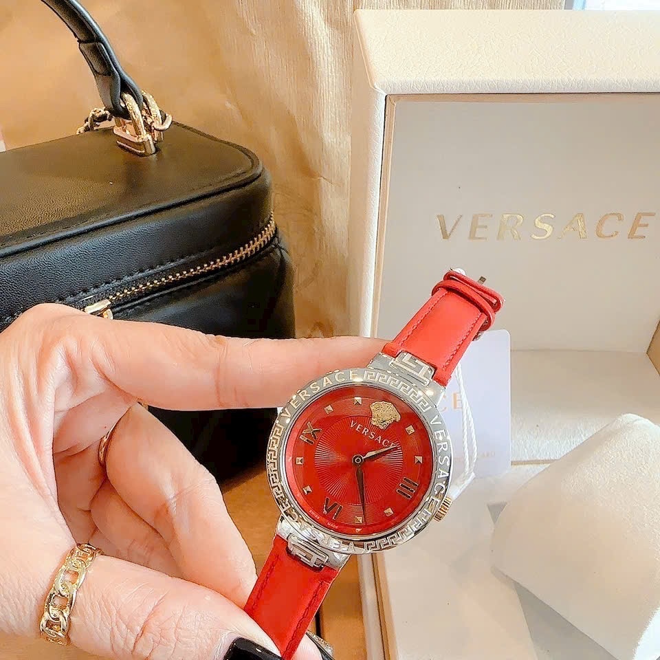 Đồng Hồ Versace Damenuhr Greca |Nữ Giới |Silver |Dây Da Màu Đỏ |Máy Pin (Quartz) |Size 36mm |donghogiatot.vn
