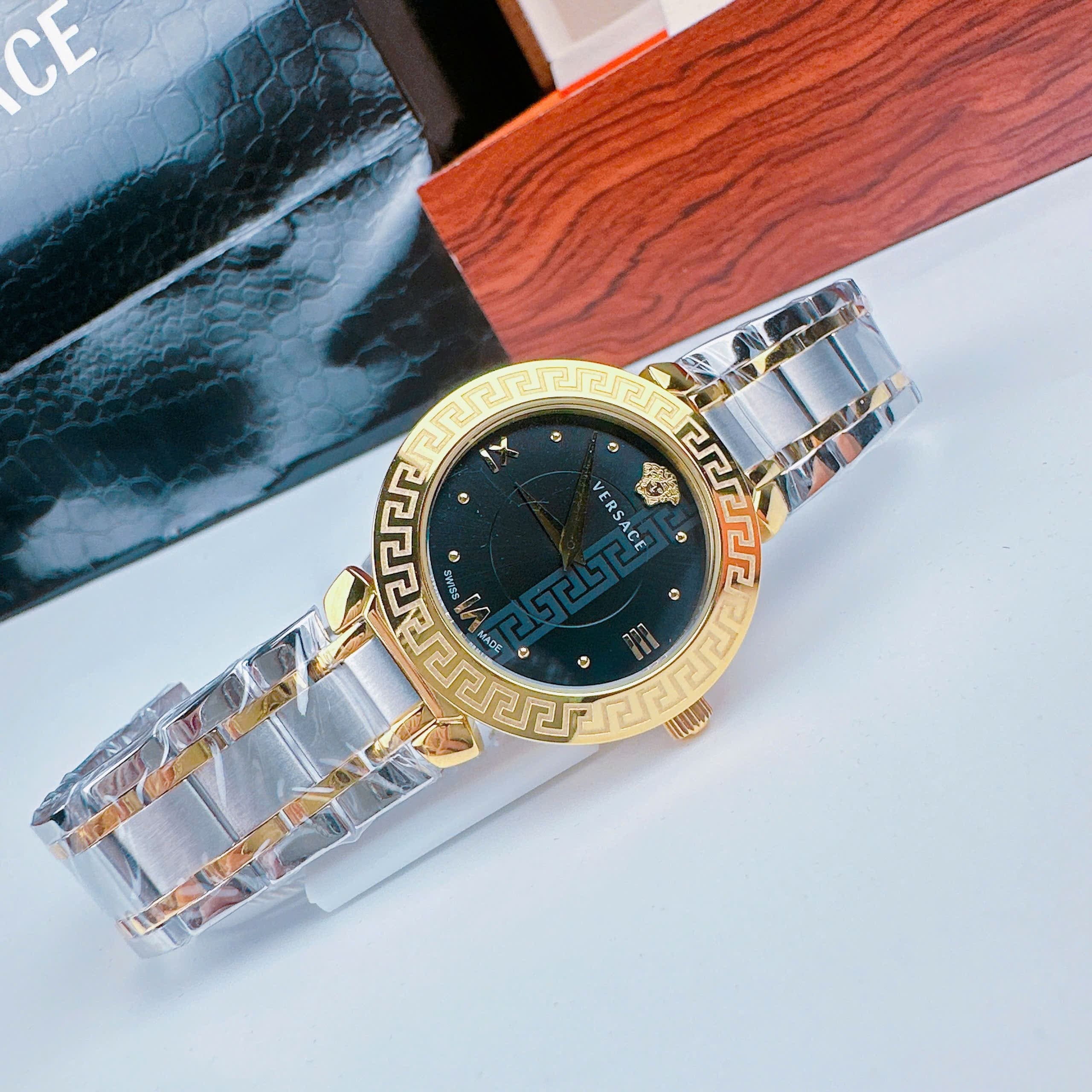 Đồng Hồ Versace Daphnis |Nữ Giới |Mặt Đen |Dây Kim Loại Demi Vàng |Máy Pin (Quartz) |Size 35mm |donghogiatot.vn