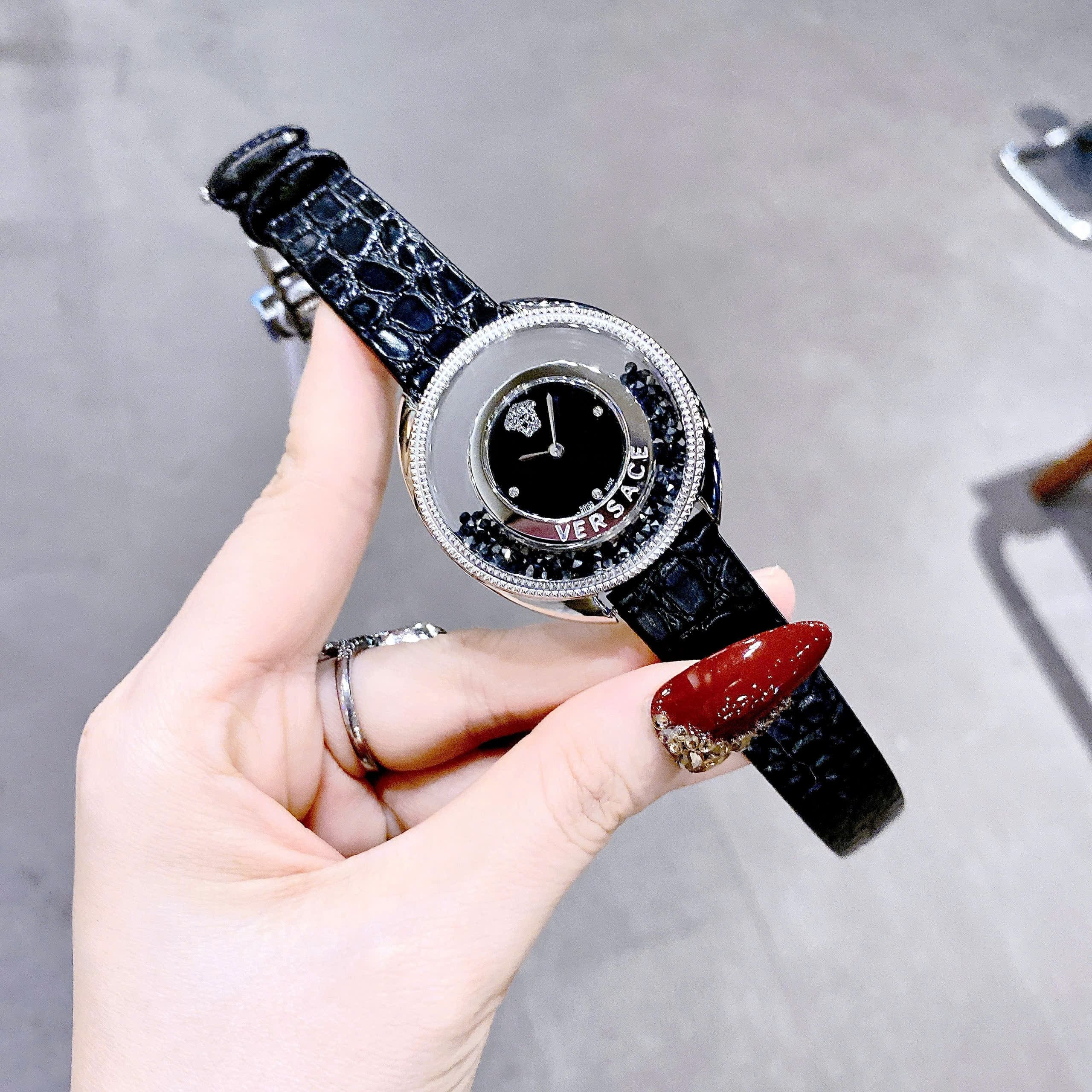 Đồng Hồ Versace Destiny Spirit |Nữ Giới |Đính Đá Đen |Dây Da |Máy Pin (Quartz) |Size 36mm |donghogiatot.vn