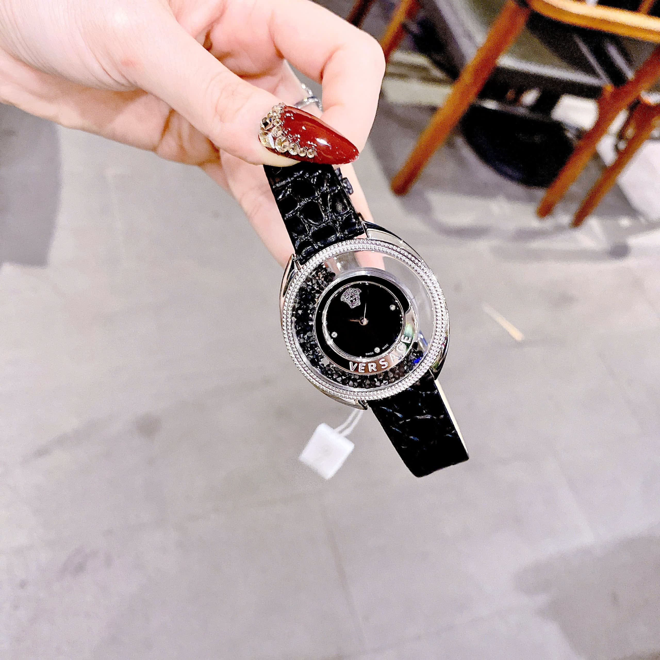 Đồng Hồ Versace Destiny Spirit |Nữ Giới |Đính Đá Đen |Dây Da |Máy Pin (Quartz) |Size 36mm |donghogiatot.vn