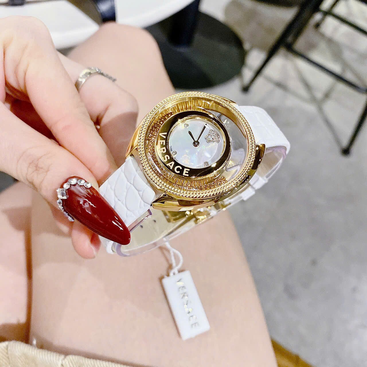 Đồng Hồ Versace Destiny Spirit |Nữ Giới |Vàng Gold |Dây Da Màu Trắng |Máy Pin (Quartz) |Size 36mm |donghogiatot.vn