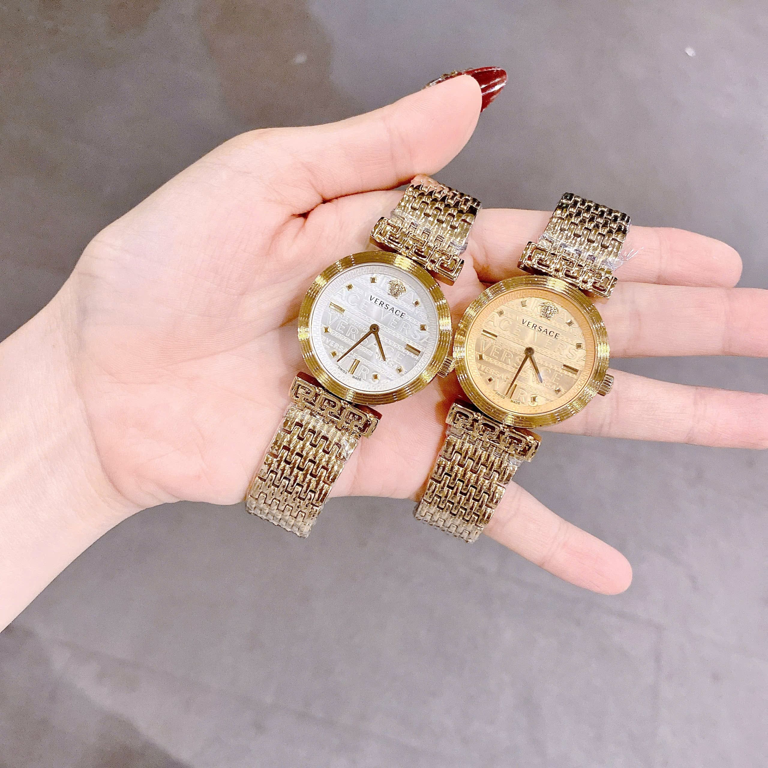 Đồng Hồ Versace Greca Flourish Petite |Nữ Giới |Mặt Tròn |Dây Kim Loại Vàng Gold |Máy Pin (Quartz) |Size 35mm |donghogiatot.vn