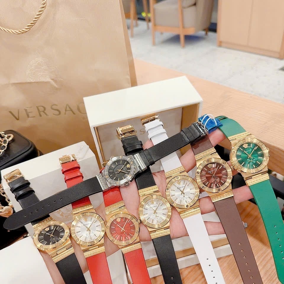 Đồng Hồ Versace Greca Logo |Nữ Giới |3 Kim |Mặt Trắng |Dây Da Đỏ |Máy Pin (Quartz) |Size 38mm |donghogiatot.vn