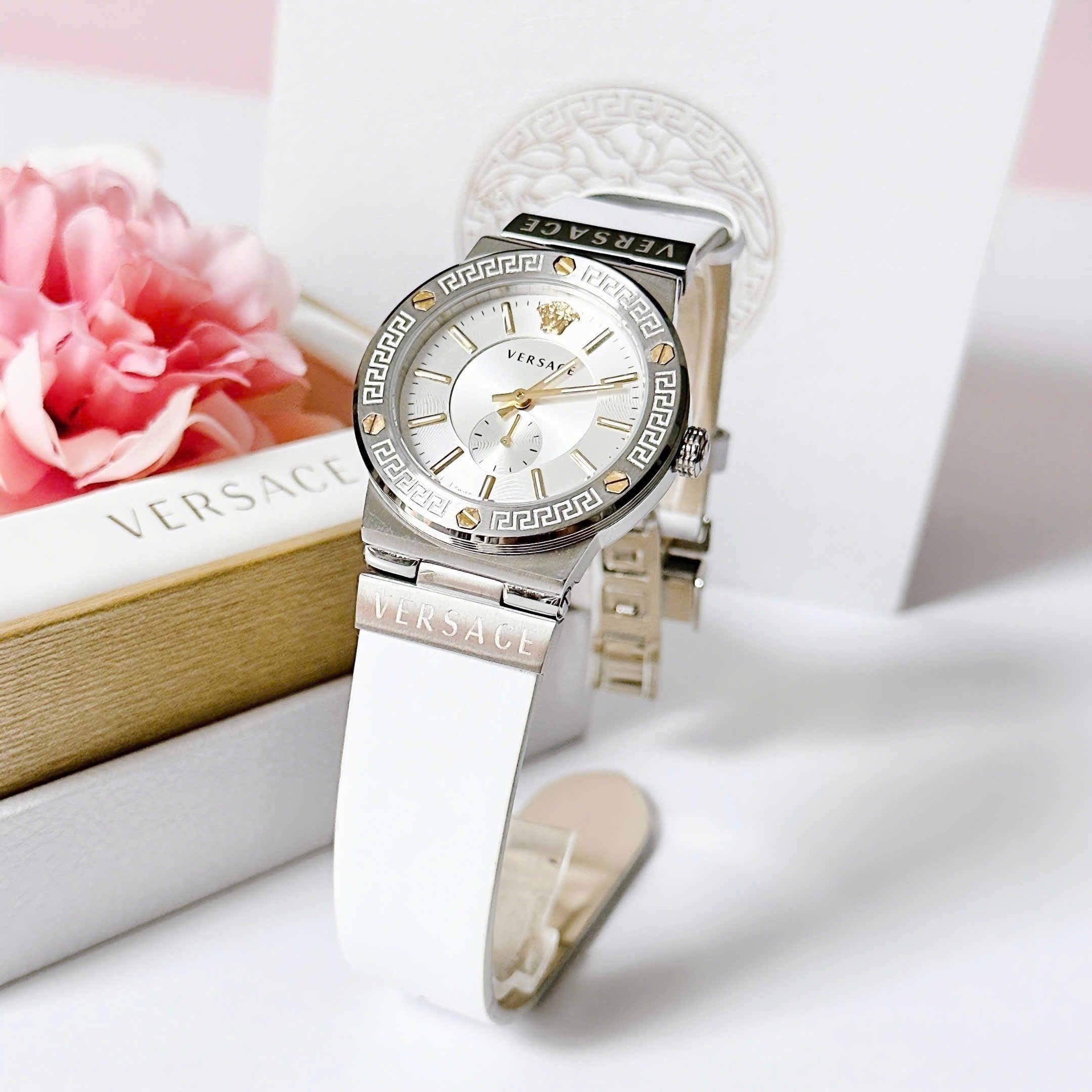 Đồng Hồ Versace Greca Logo |Nữ Giới |3 Kim |Silver |Dây Da Trắng |Máy Pin (Quartz) |Size 38mm |donghogiatot.vn