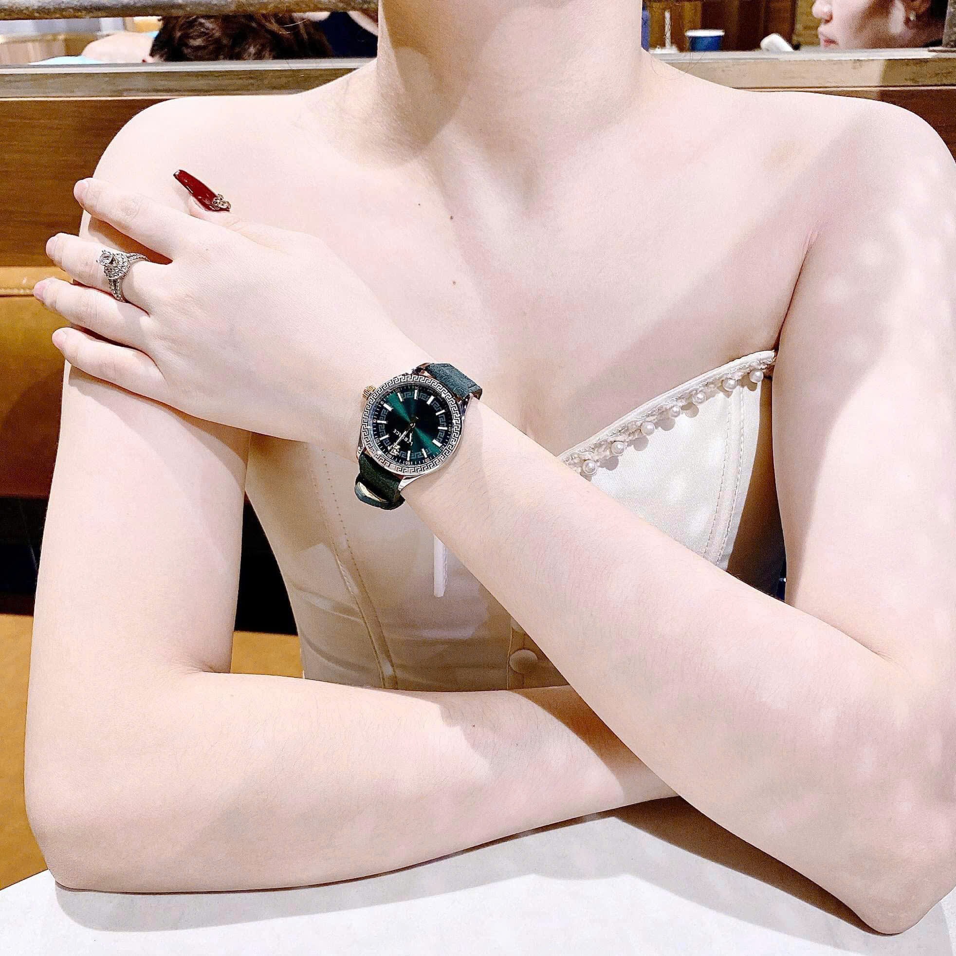 Đồng Hồ Versace Hellenyium |Nữ Giới |Silver |Dây Da Lộn Xanh Cổ Vịt |Máy Pin (Quartz) |Size 36mm |donghogiatot.vn