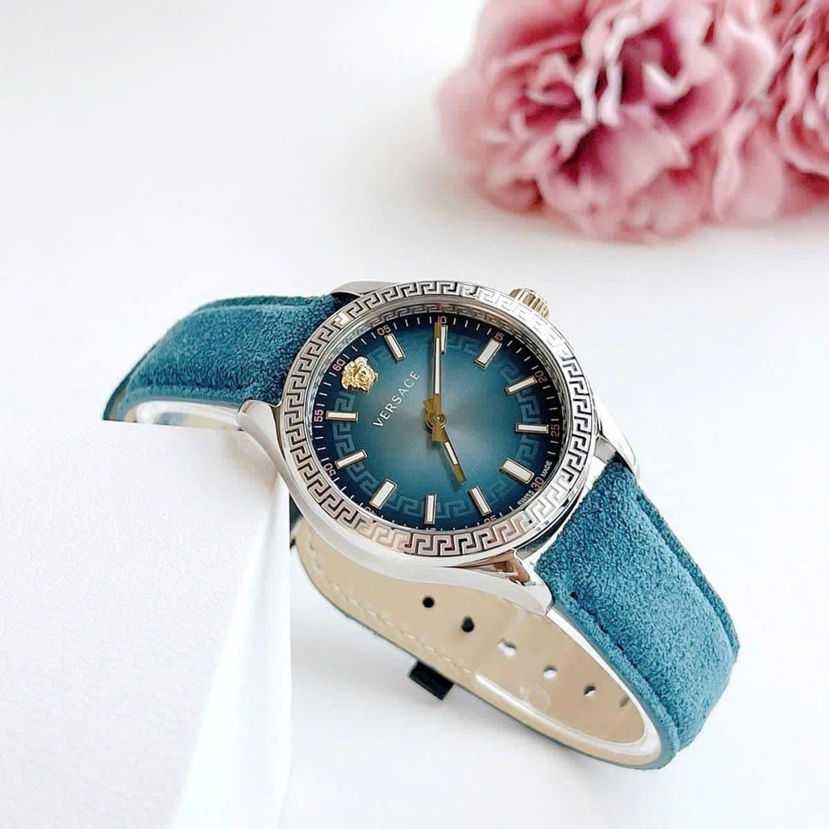 Đồng Hồ Versace Hellenyium |Nữ Giới |Silver |Dây Da Lộn Xanh Da Trời |Máy Pin (Quartz) |Size 36mm |donghogiatot.vn