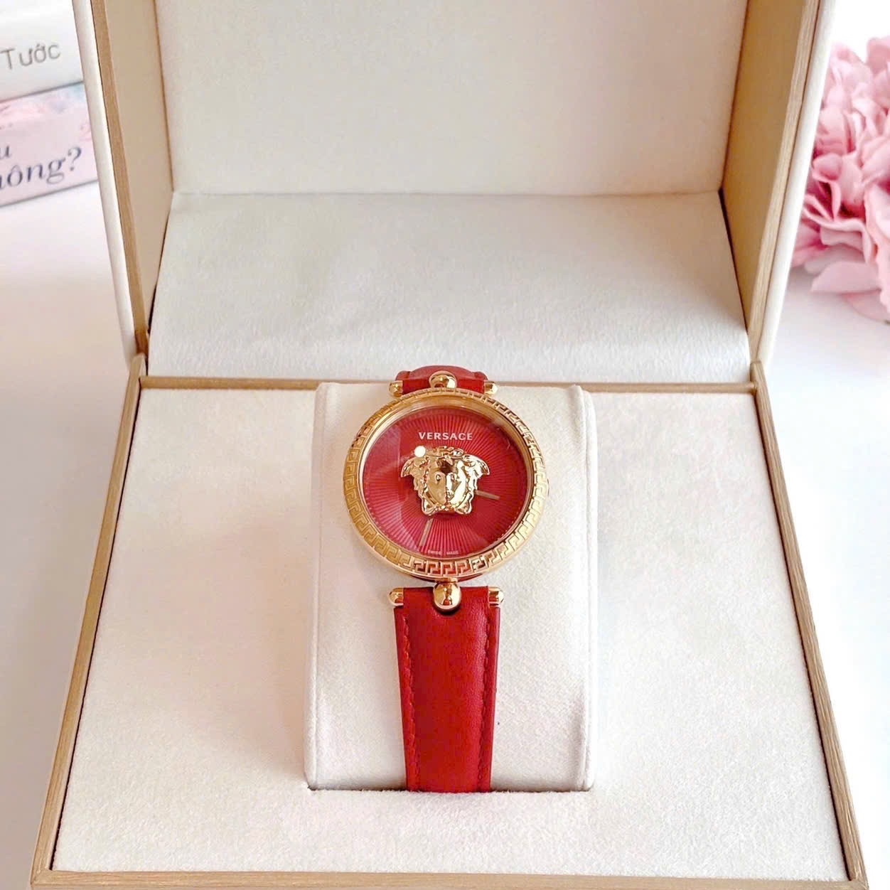 Đồng Hồ Versace Palazzo Empire |Nữ Giới |Vàng Gold |Dây Da Màu Đỏ |Máy Pin (Quartz) |Size 34mm |donghogiatot.vn