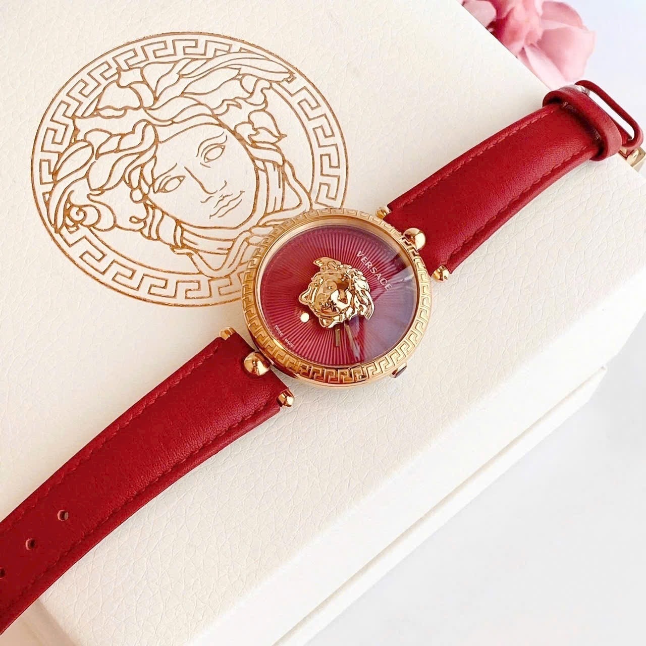 Đồng Hồ Versace Palazzo Empire |Nữ Giới |Vàng Gold |Dây Da Màu Đỏ |Máy Pin (Quartz) |Size 34mm |donghogiatot.vn