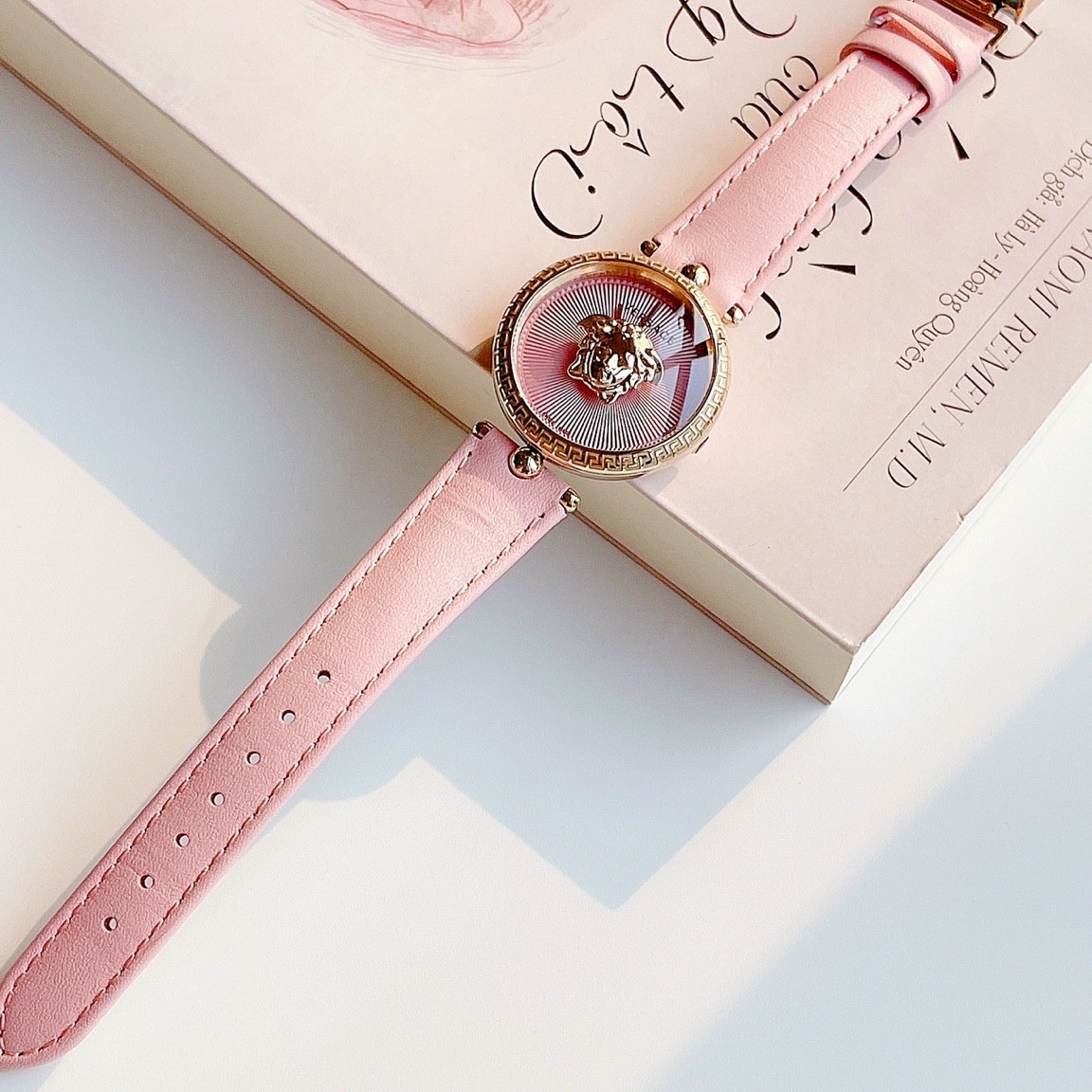 Đồng Hồ Versace Palazzo Empire |Nữ Giới |Vàng Gold |Dây Da Màu Hồng |Máy Pin (Quartz) |Size 34mm |donghogiatot.vn