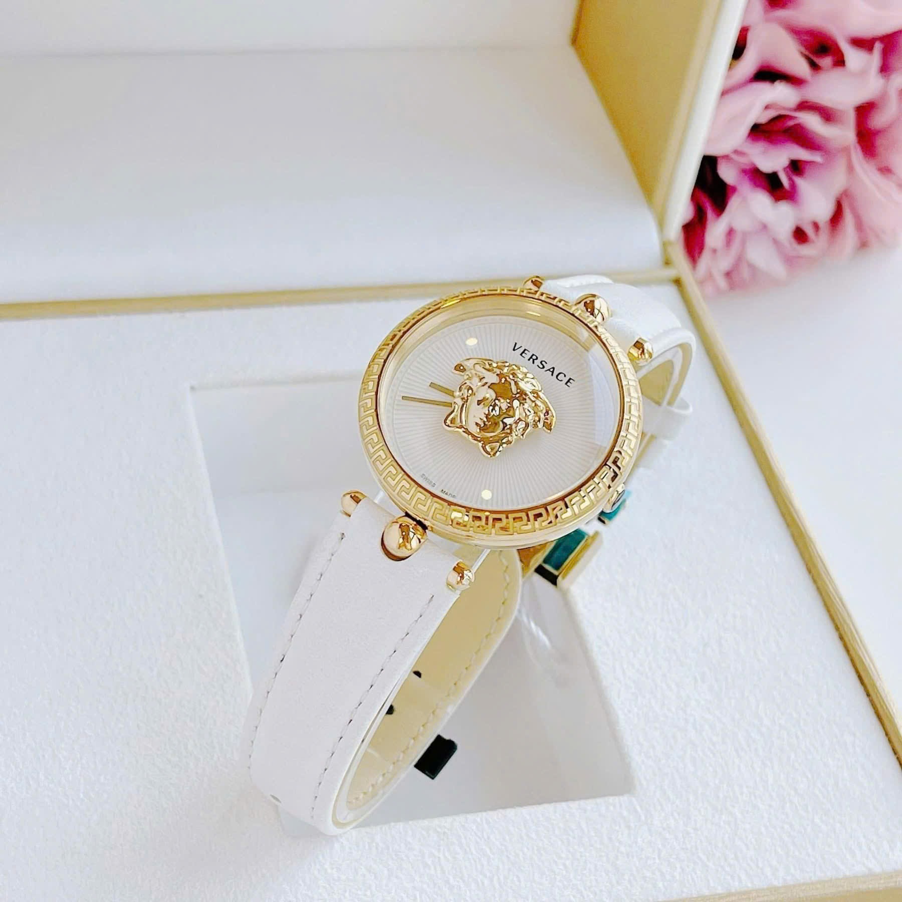Đồng Hồ Versace Palazzo Empire |Nữ Giới |Vàng Gold |Dây Da Trắng |Máy Pin (Quartz) |Size 34mm |donghogiatot.vn