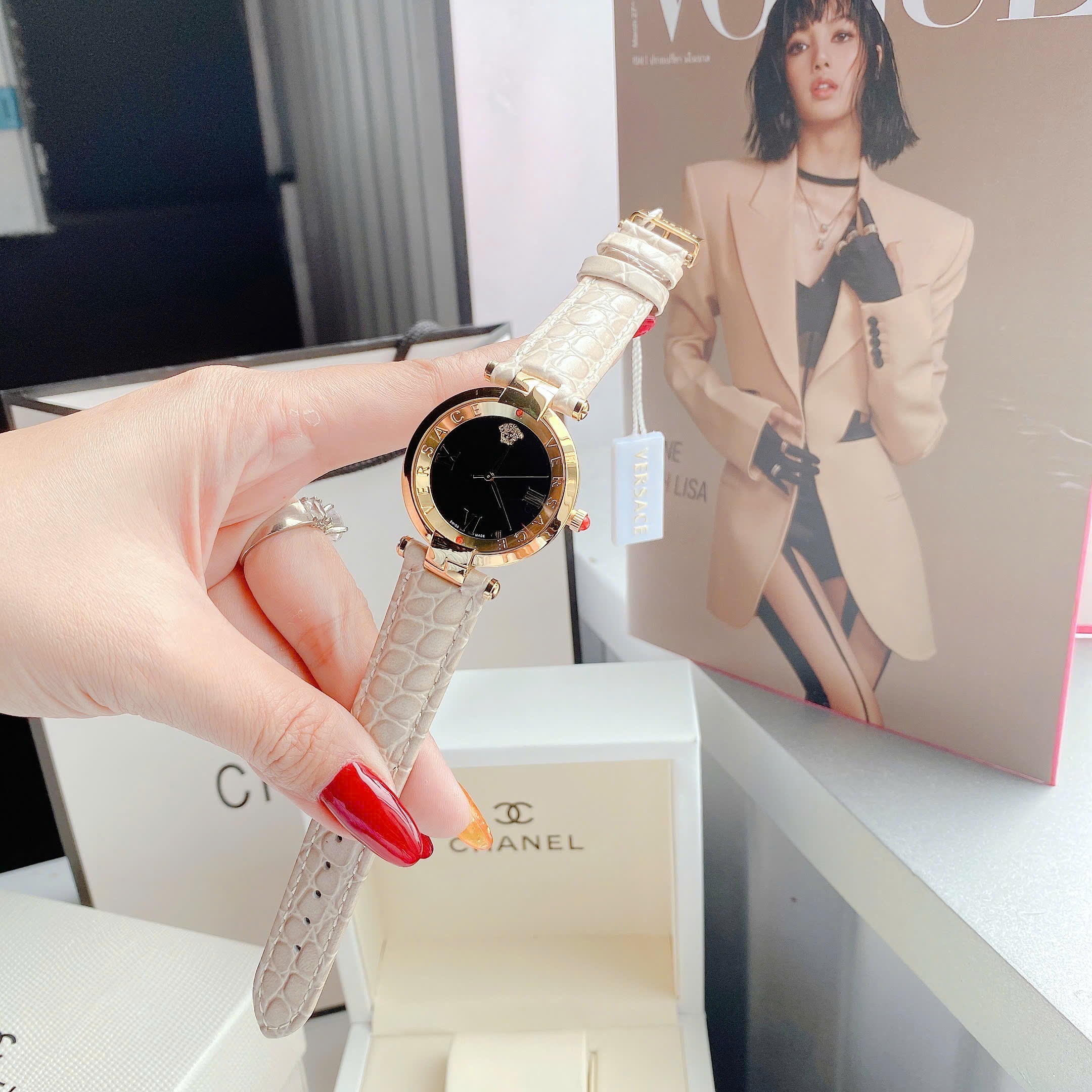 Đồng Hồ Versace Revive |Nữ Giới |Mặt Đen |Tráng Gương |Dây Da Màu Kem |Máy Pin (Quartz) |Size 35mm |donghogiatot.vn