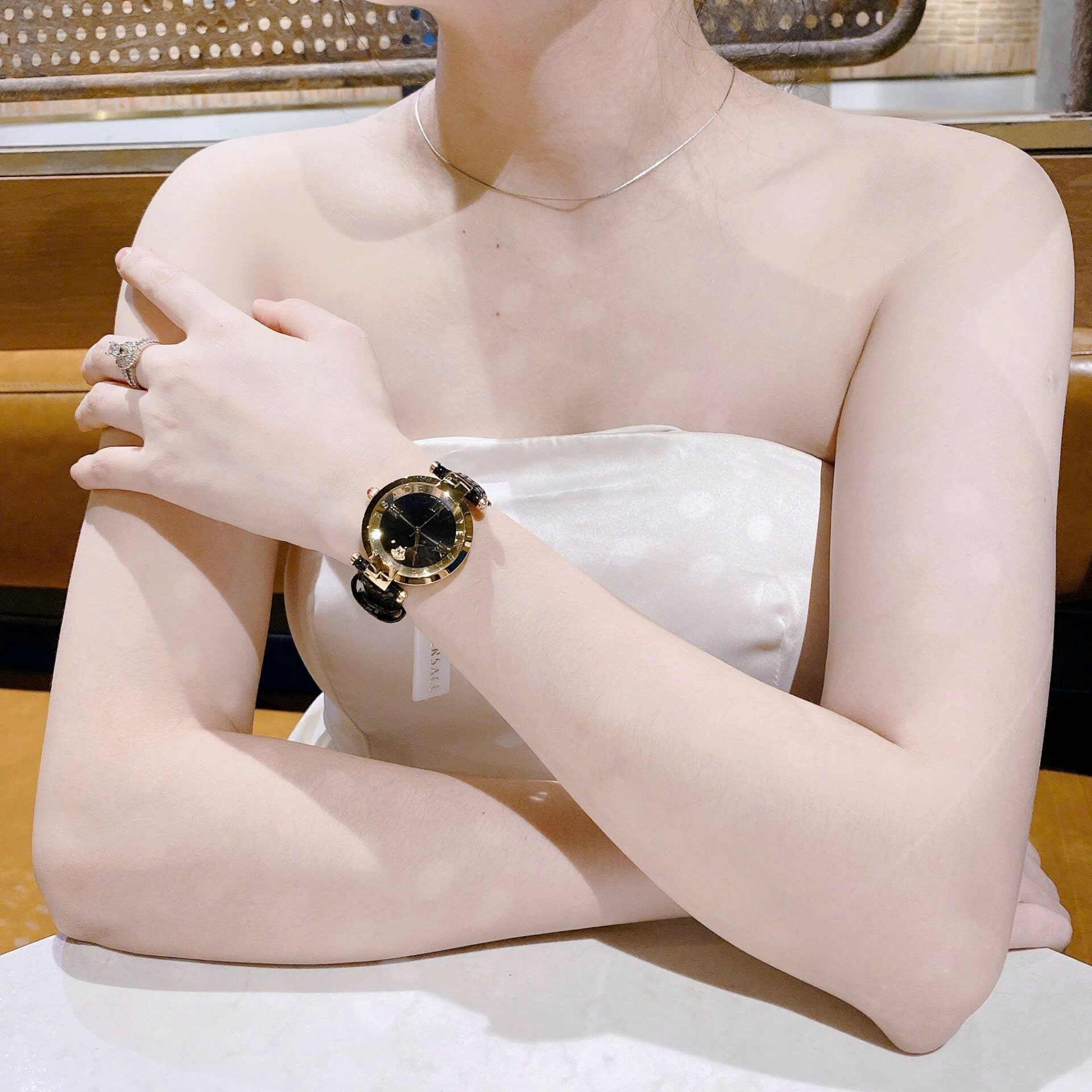 Đồng Hồ Versace Revive |Nữ Giới |Vàng Gold |Tráng Gương |Dây Da Đen |Máy Pin (Quartz) |Size 35mm |donghogiatot.vn