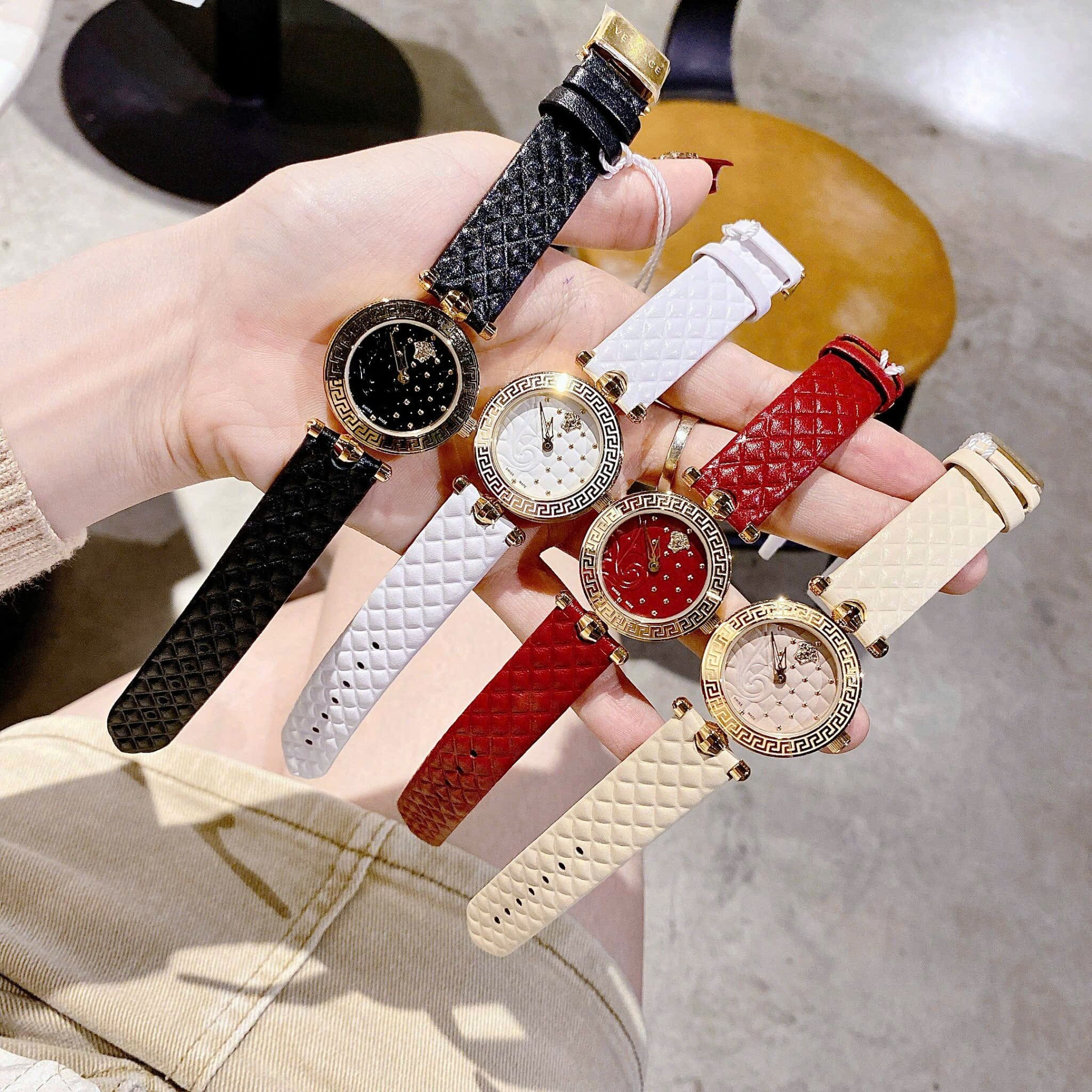 Đồng Hồ Versace Vanitas |Nữ Giới |Vàng Gold |Dây Da Màu Trắng |Máy Pin (Quartz) |Size 30mm |donghogiatot.vn