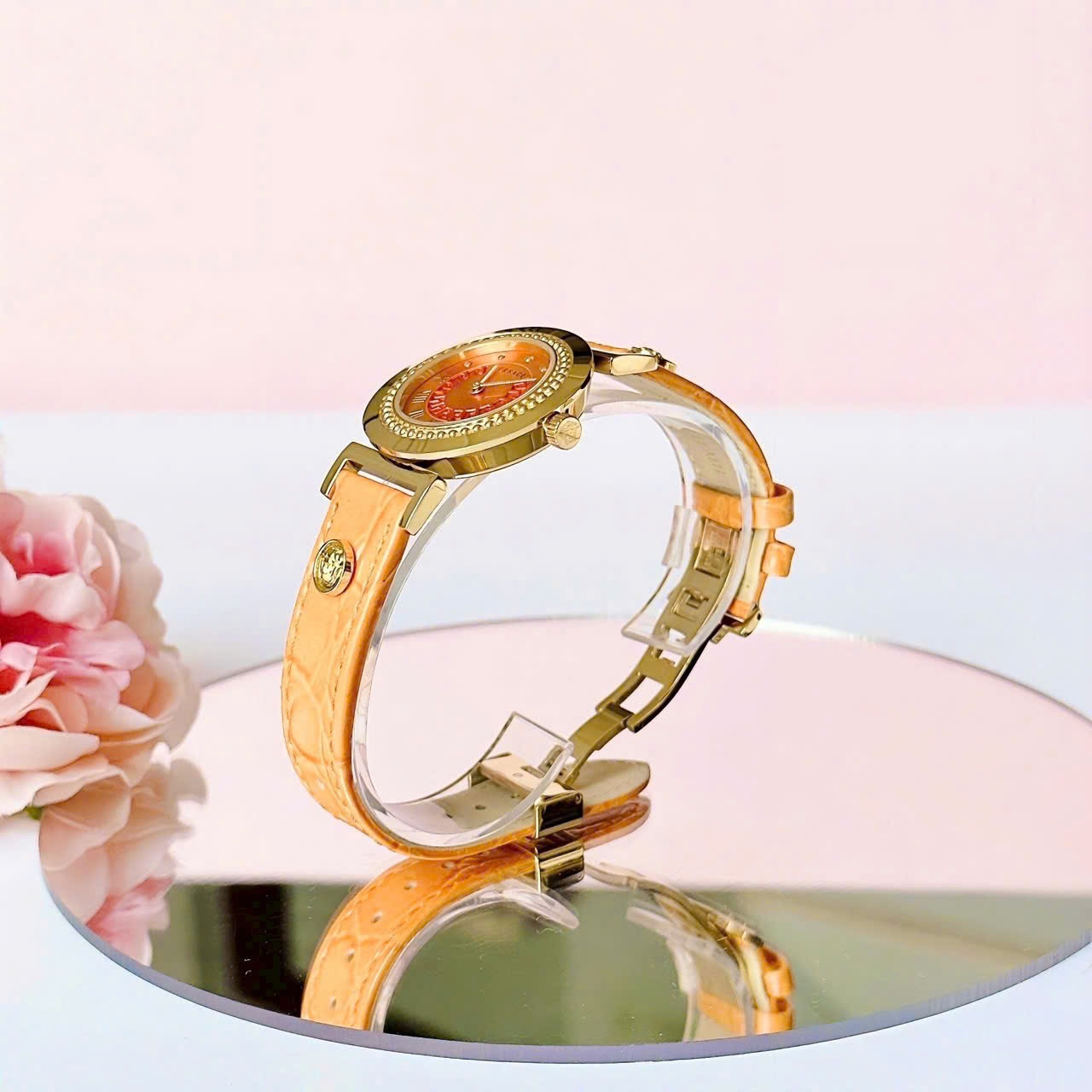 Đồng Hồ Versace Vanity |Nữ Giới |Vàng Gold |Dây Da Màu Cam |Máy Pin (Quartz) |Size 35mm |donghogiatot.vn