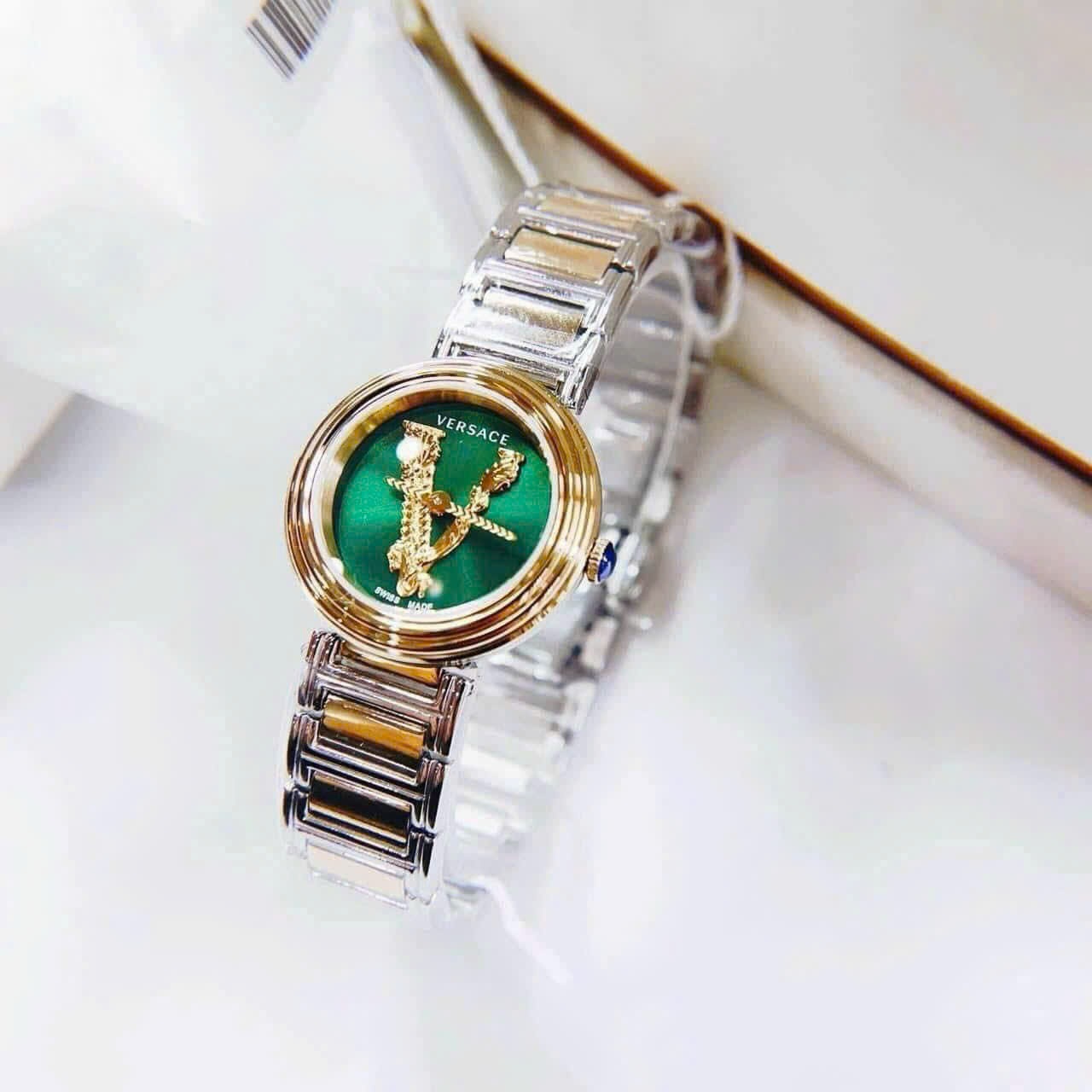 Đồng Hồ Versace Virtus Mini |Nữ Giới |Xanh Lá |Dây Kim Loại Demi Vàng |Máy Pin (Quartz) |Size 28mm |donghogiatot.vn