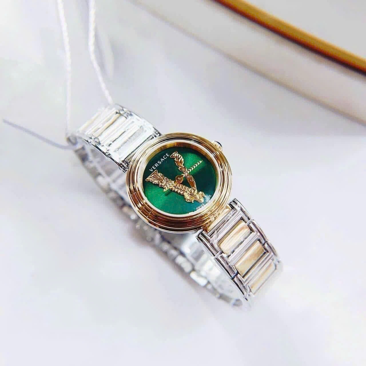 Đồng Hồ Versace Virtus Mini |Nữ Giới |Xanh Lá |Dây Kim Loại Demi Vàng |Máy Pin (Quartz) |Size 28mm |donghogiatot.vn