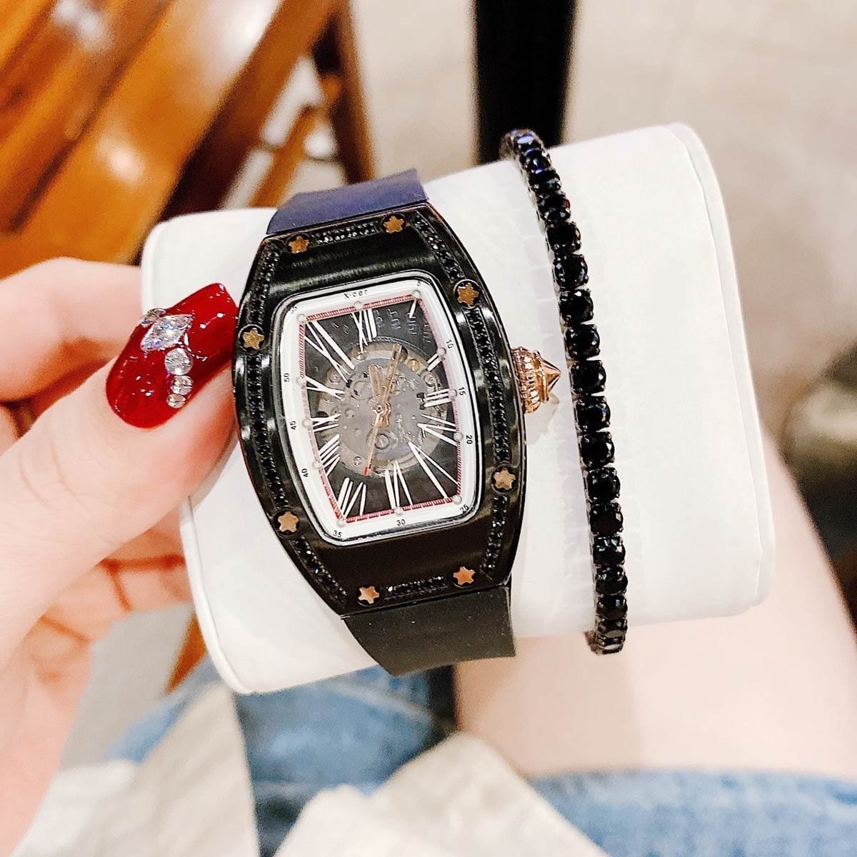 Đồng Hồ Xcer Đính Đá Đen |Nữ Giới |Lộ Máy |Dây Cao Su Đen |Máy Tự Động (Automatic) |Size 36mm |donghogiatot.vn