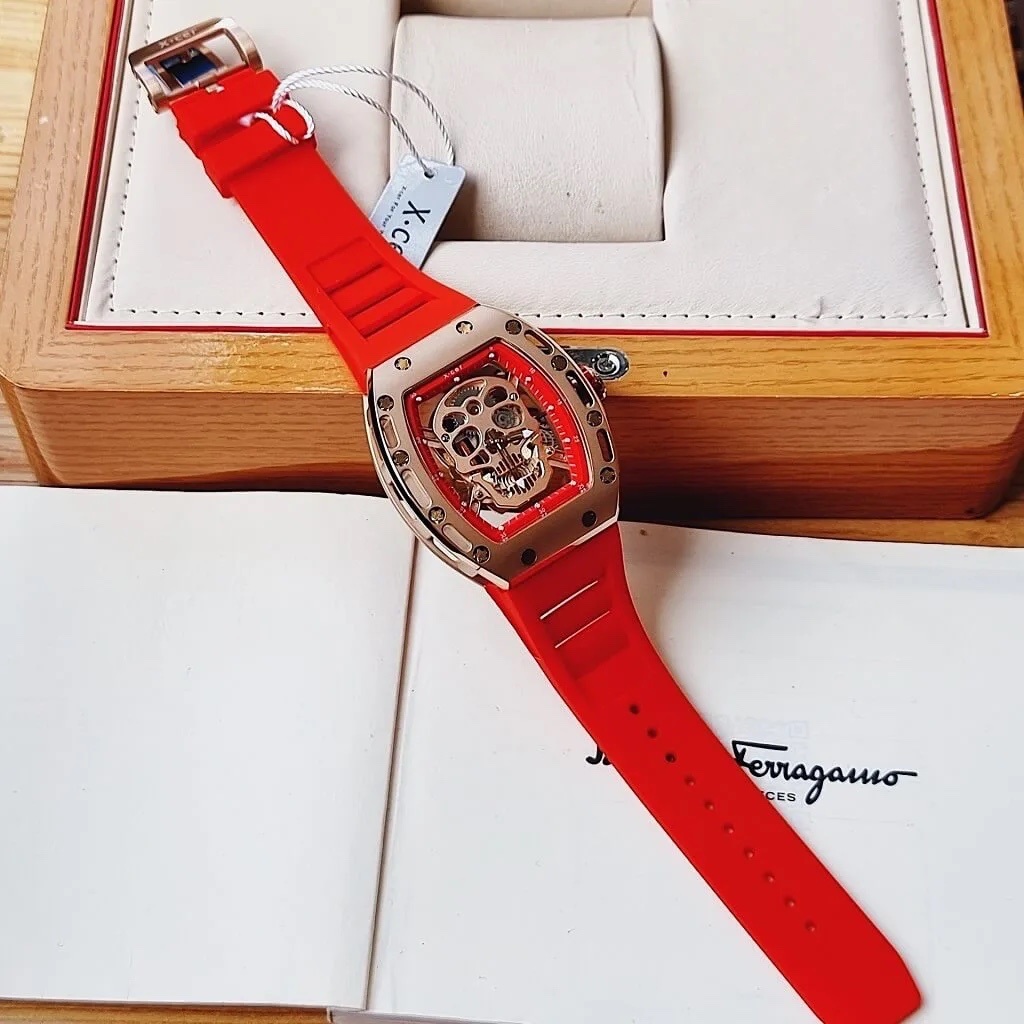 Đồng Hồ Xcer Lộ Máy |Nam Giới |Mặt Đầu Lâu |Rose Gold |Dây Cao Su Đỏ |Máy Pin (Quartz) |Size 42mm |donghogiatot.vn