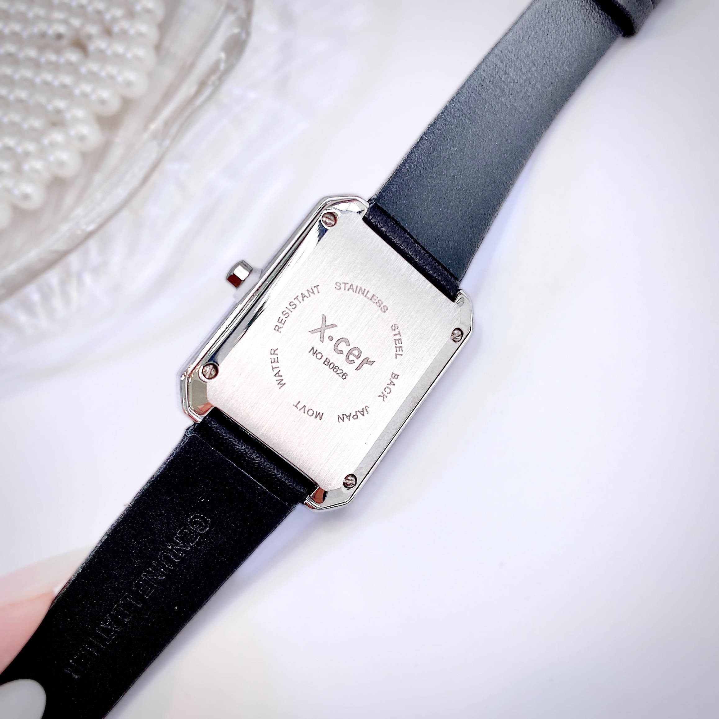 Đồng Hồ Xcer Mặt Chữ Nhật Trắng |Nữ Giới |Khảm Đá |Silver |Dây Trám Đen |Máy Pin (Quartz) |Size 28mm |donghogiatot.vn