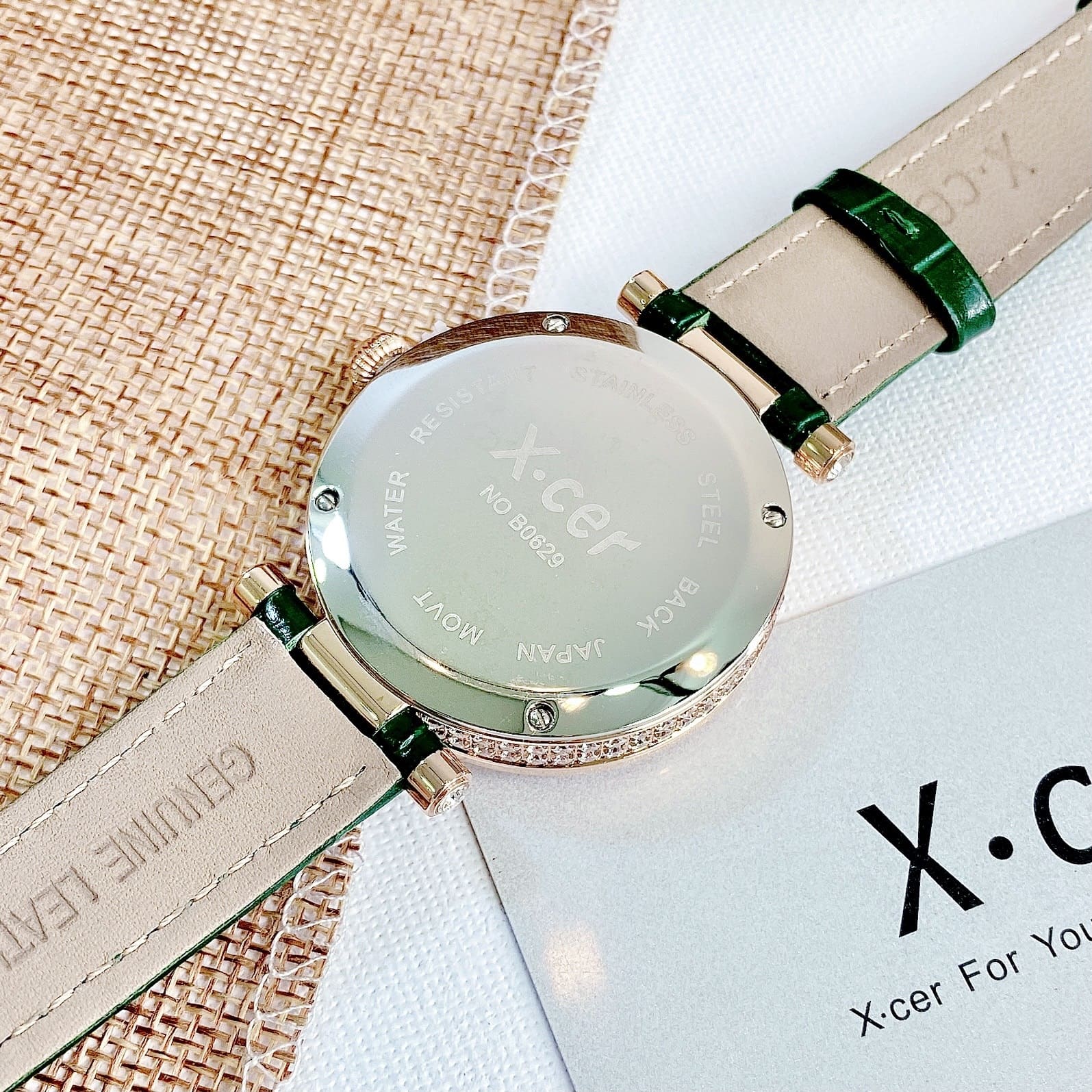 Đồng Hồ Xcer Mặt Full Pha lê |Nữ Giới |Rose Gold |Dây Da Xanh Lá |Pin (Máy Quartz) |Size 35mm |donghogiatot.vn