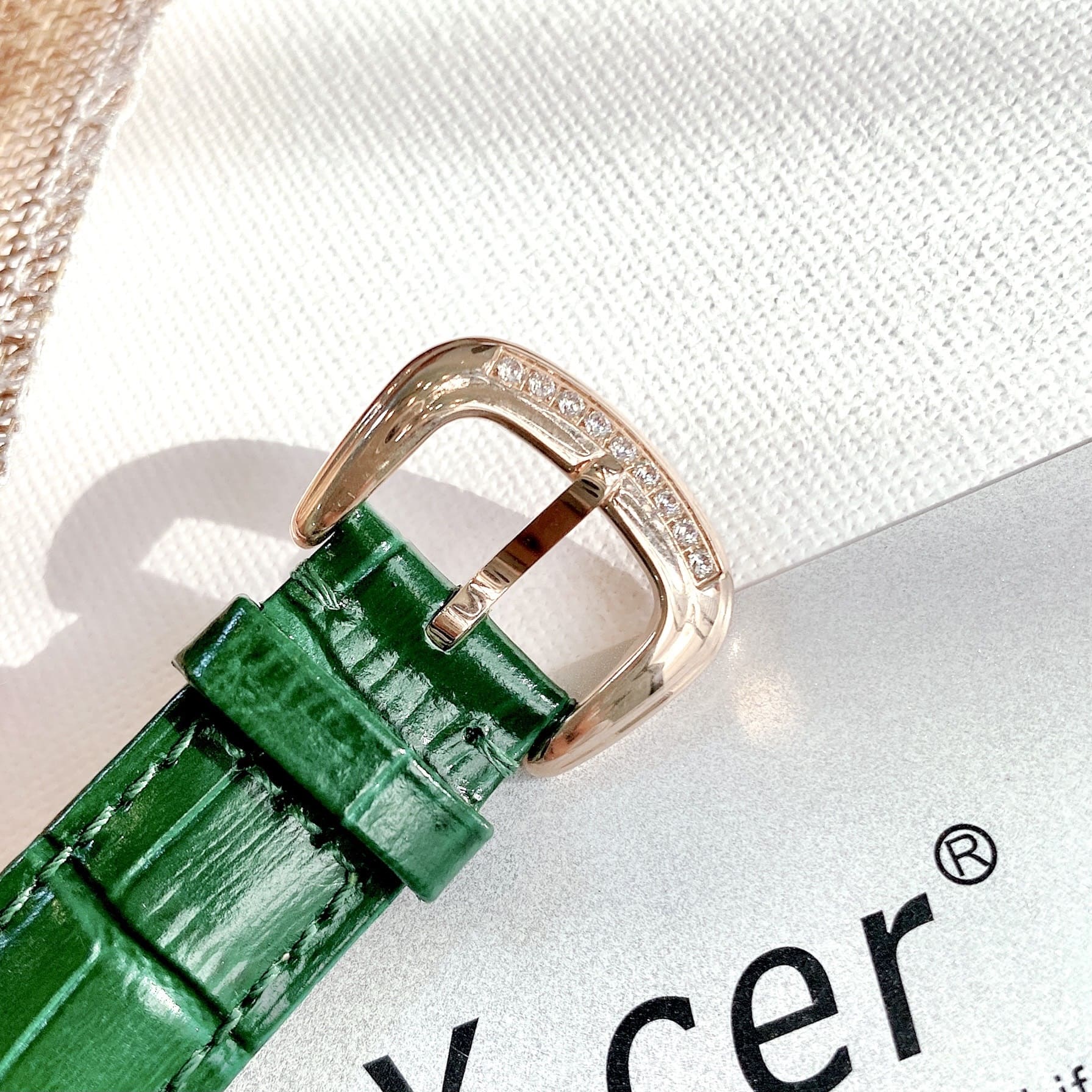 Đồng Hồ Xcer Mặt Full Pha lê |Nữ Giới |Rose Gold |Dây Da Xanh Lá |Pin (Máy Quartz) |Size 35mm |donghogiatot.vn