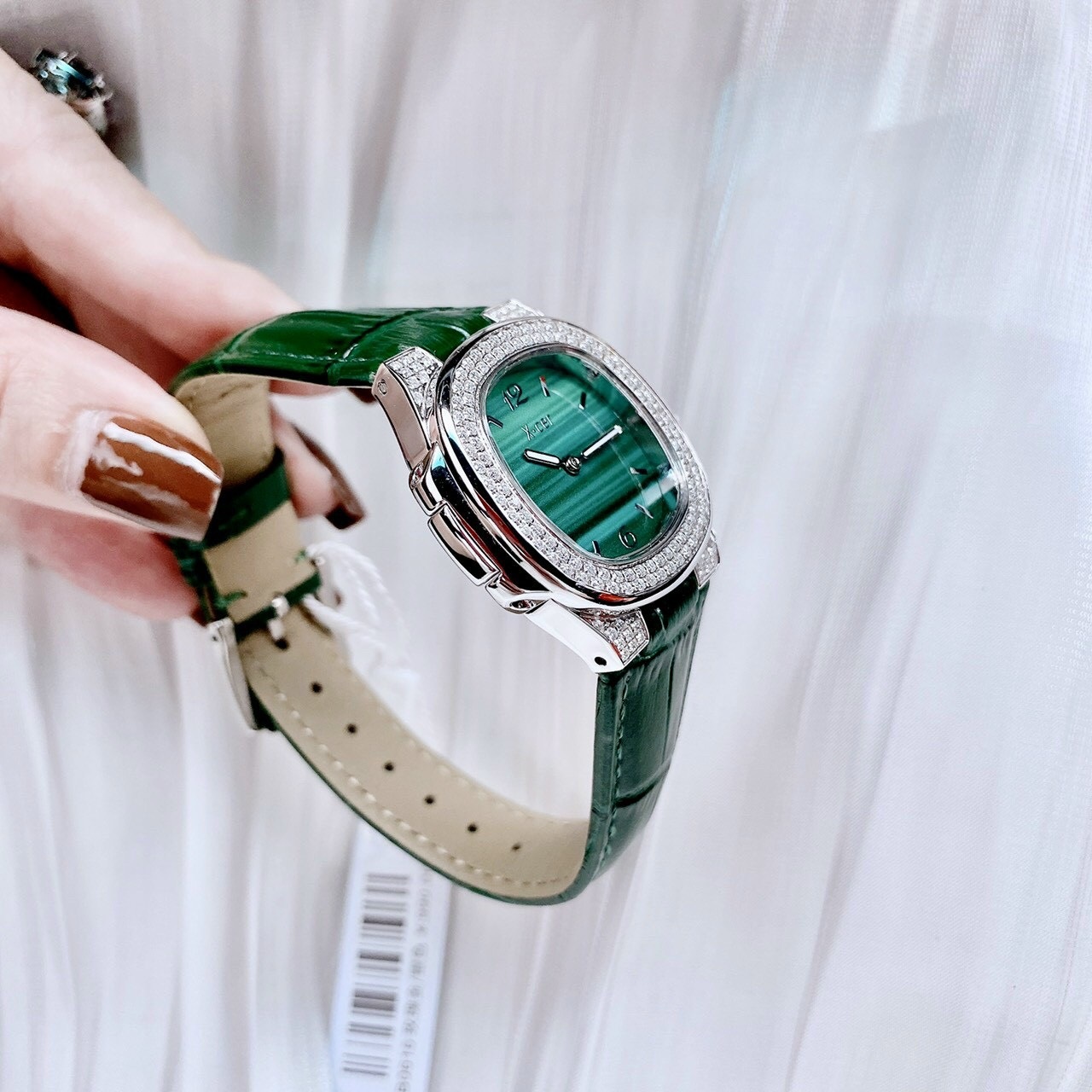 Đồng Hồ Xcer Mặt Vuông |Nữ Giới |Đính Đá |Silver |Dây Da Xanh Lá |Máy Pin (Quartz) |Size 30mm |donghogiatot.vn