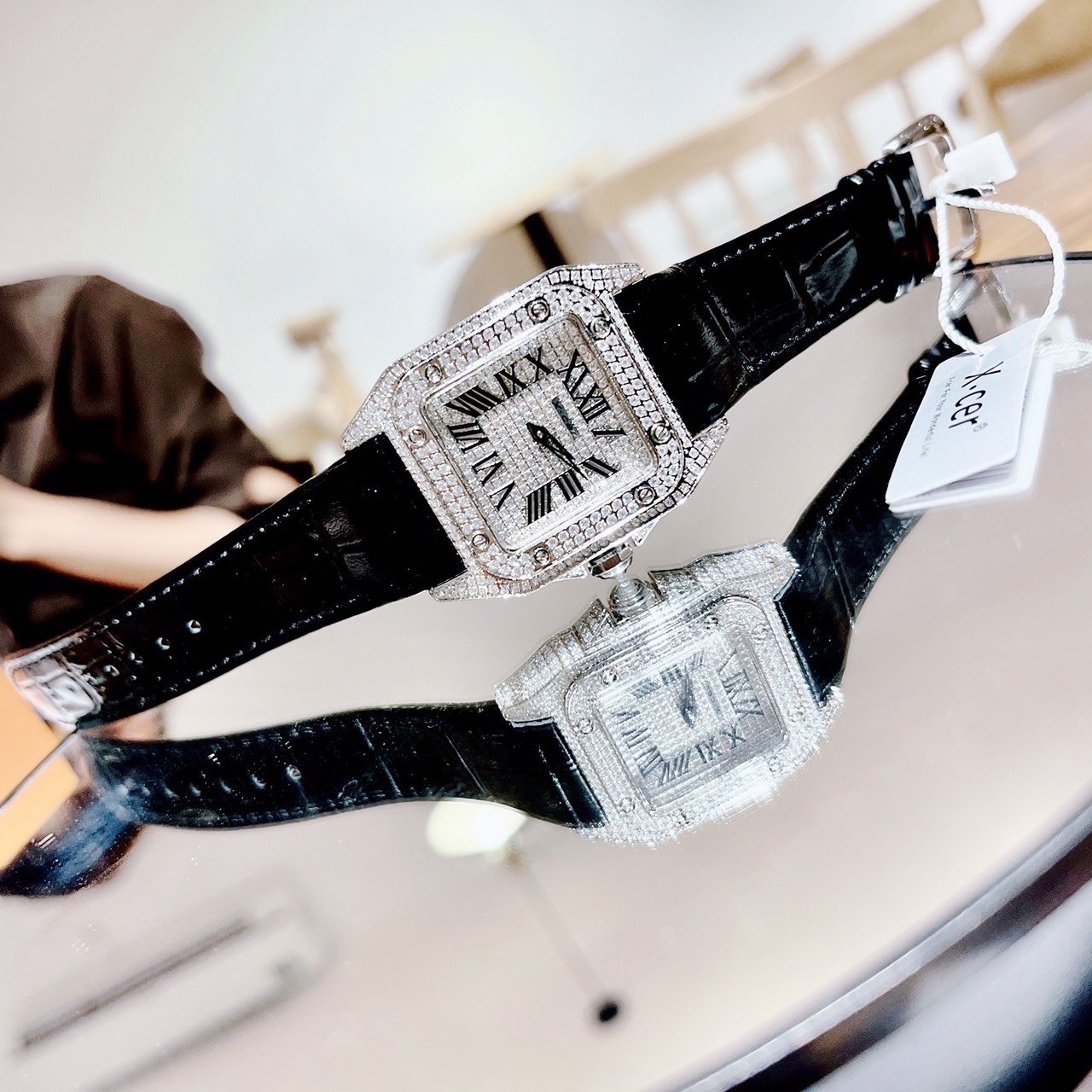 Đồng Hồ Xcer Mặt Vuông |Nữ Giới |Full Đá Swarovski |Silver |Dây Da Đen |Máy Pin (Quartz) |Size 36x36mm |donghogiatot.vn