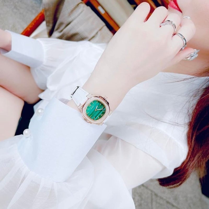 Đồng Hồ Xcer Mặt Vuông Xanh Lá |Nữ Giới |Rose Gold |Dây Da Trắng |Máy Pin (Quartz) |Size 30mm |donghogiatot.vn