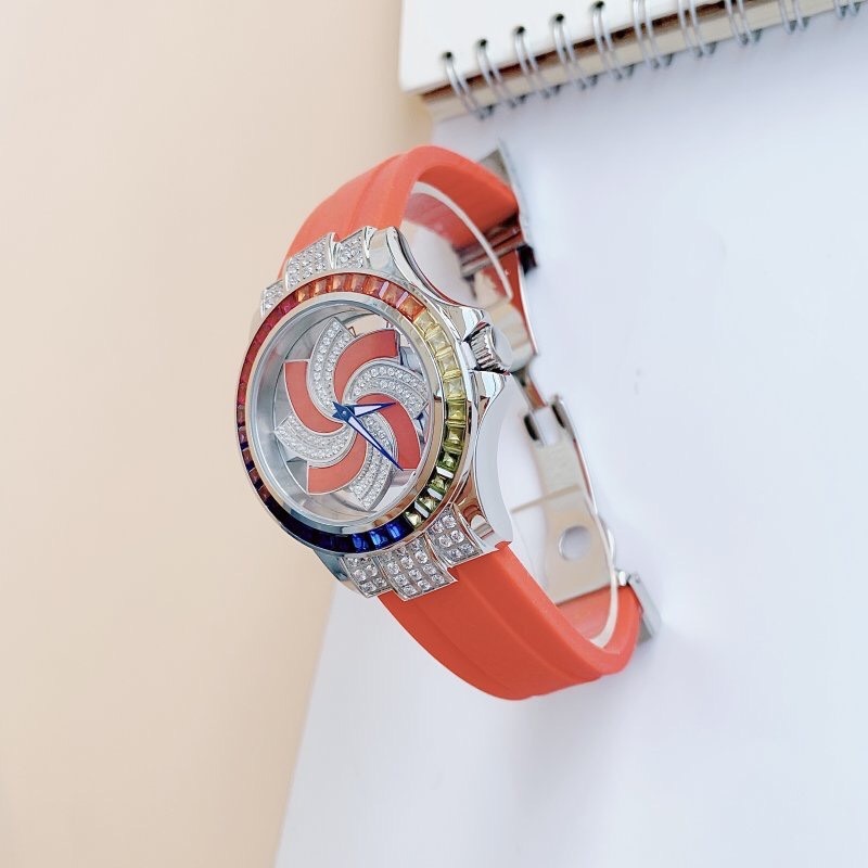 Đồng Hồ Xcer Mặt Xoay |Nữ Giới |Đính Đá |Silver |Dây Cao Su Đỏ |Máy Pin (Quartz) |Size 38mm |donghogiatot.vn