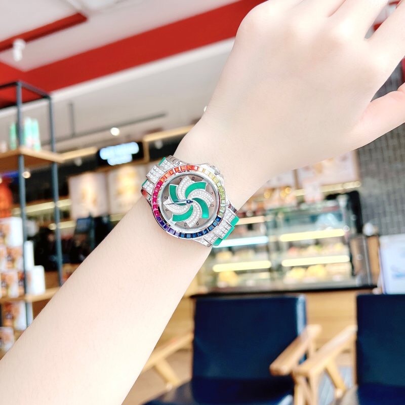 Đồng Hồ Xcer Mặt Xoay |Nữ Giới |Đính Đá |Silver |Dây Cao Su Xanh Lá |Máy Pin (Quartz) |Size 38mm |donghogiatot.vn