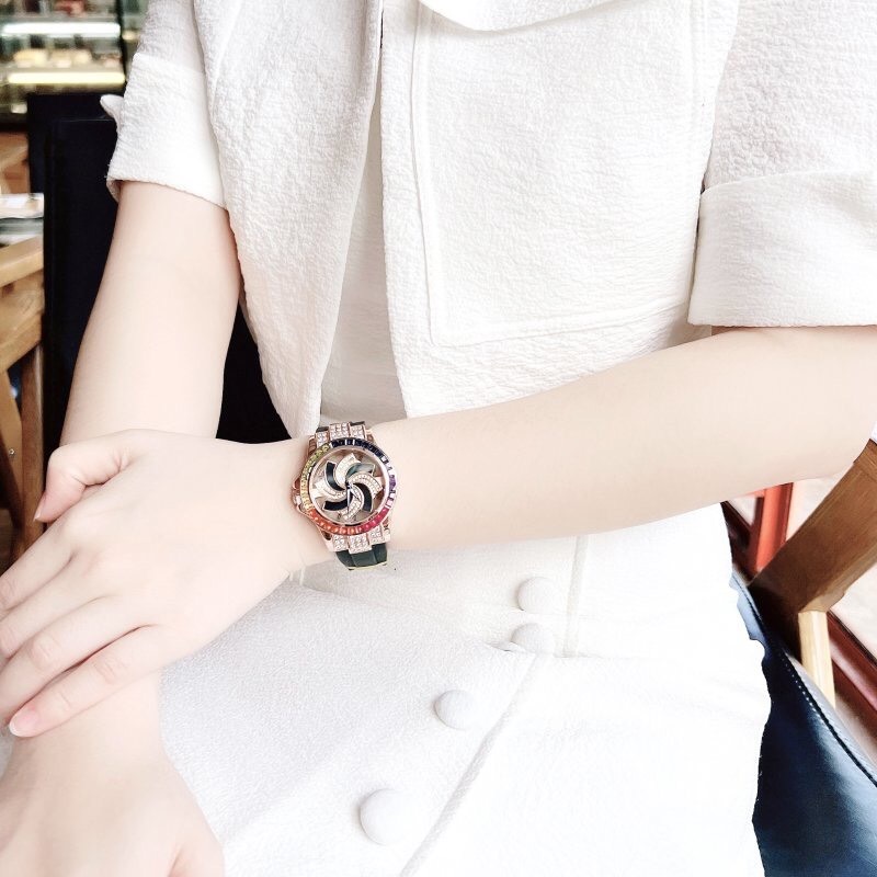 Đồng Hồ Xcer Rainbow |Nữ Giới |Mặt Xoay |Rose Gold |Dây Cao Su Đen |Máy Pin (Quartz) |Size 38mm |donghogiatot.vn