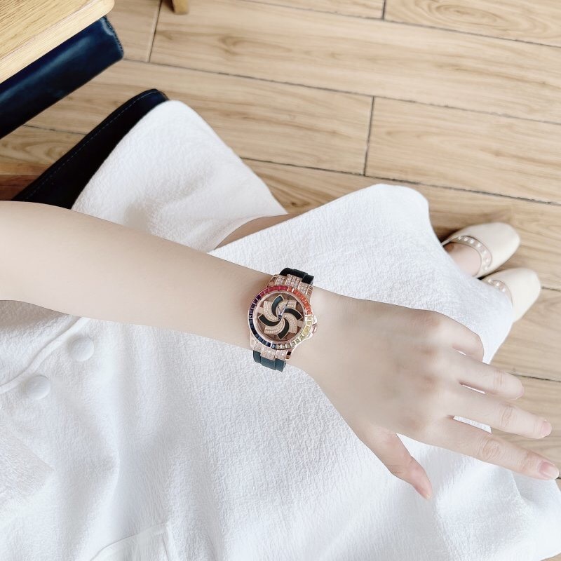 Đồng Hồ Xcer Rainbow |Nữ Giới |Mặt Xoay |Rose Gold |Dây Cao Su Đen |Máy Pin (Quartz) |Size 38mm |donghogiatot.vn