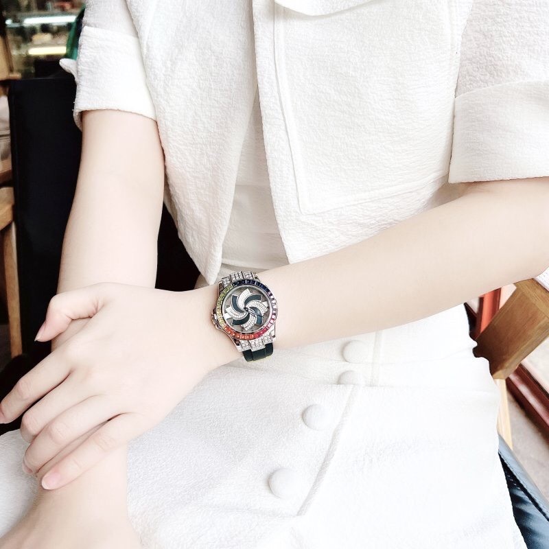 Đồng Hồ Xcer Rainbow |Nữ Giới |Mặt Xoay |Silver |Dây Cao Su Đen |Máy Pin (Quartz) |Size 38mm |donghogiatot.vn