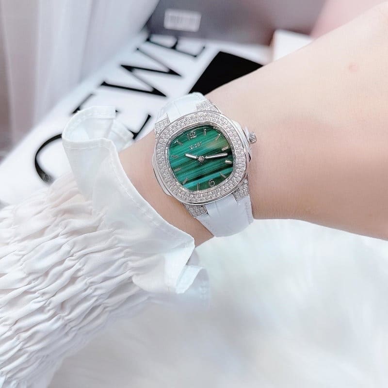 Đồng Hồ Xcer Tựa Patek Philippe |Nữ Giới |Mặt Xanh Lá |Dây Da Trắng |Máy Pin (Quartz) |Size 30mm |donghogiatot.vn
