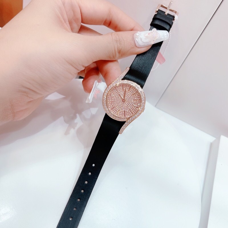 Đồng Hồ Xcer Tựa Piaget |Nữ Giới |Full Đá |Rose Gold |Dây Da Lụa Đen |Máy Pin (Quartz) |Size 32mm |donghogiatot.vn