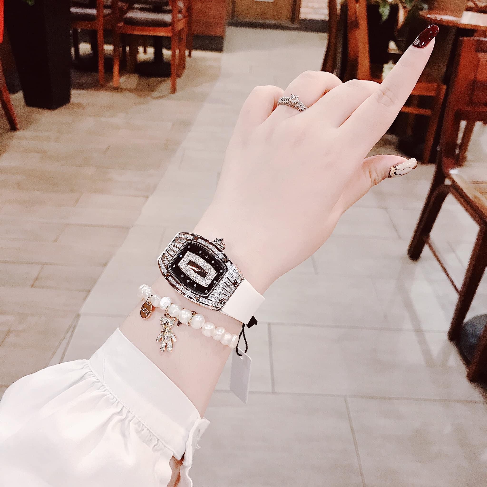 Đồng Hồ Xcer Tựa Richard Mille |Nữ Giới |Đính Đá |Silver |Dây Silicone Trắng |Máy Pin (Quartz) |Size 36mm |donghogiatot.vn