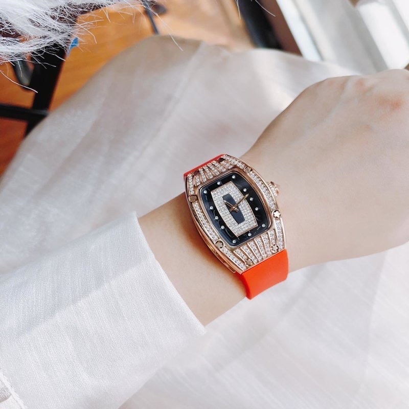 Đồng Hồ Xcer Tựa Richard Mille |Nữ Giới |Full Đá |Rose Gold |Dây Cao Su Đỏ |Máy Pin (Quartz) |Size 36mm |donghogiatot.vn