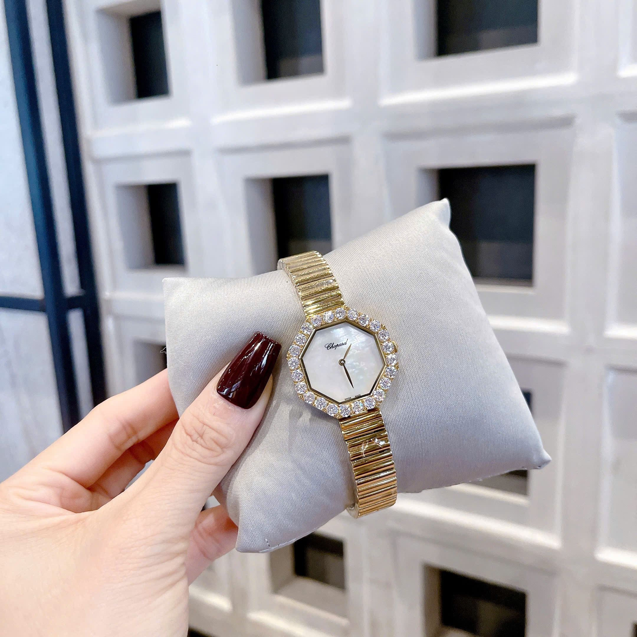 Đồng Hồ Chopard L'Heure Du Diamant Octoagonal |Nữ Giới |Đính Đá |Dây Kim Loại Vàng Gold |Máy Pin (Quartz) |Size 32mm |donghogiatot.vn